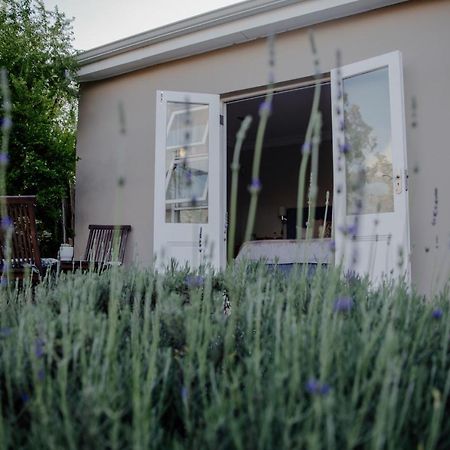 Bed and Breakfast Cornerstone Manor Grahamstown Esterno foto