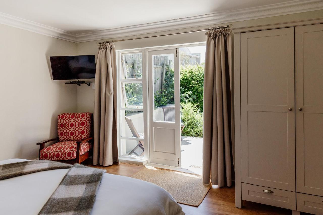 Bed and Breakfast Cornerstone Manor Grahamstown Esterno foto