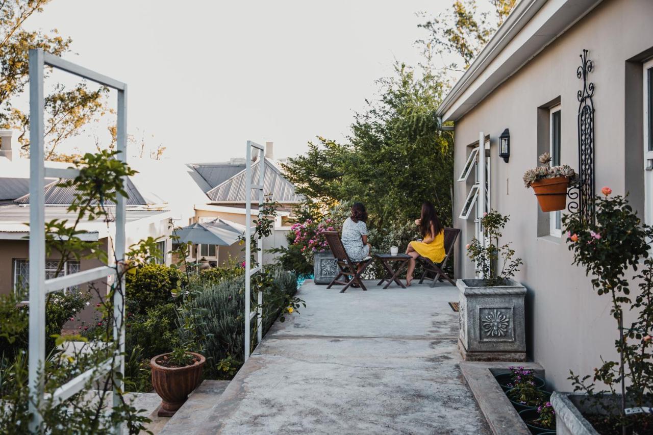 Bed and Breakfast Cornerstone Manor Grahamstown Esterno foto