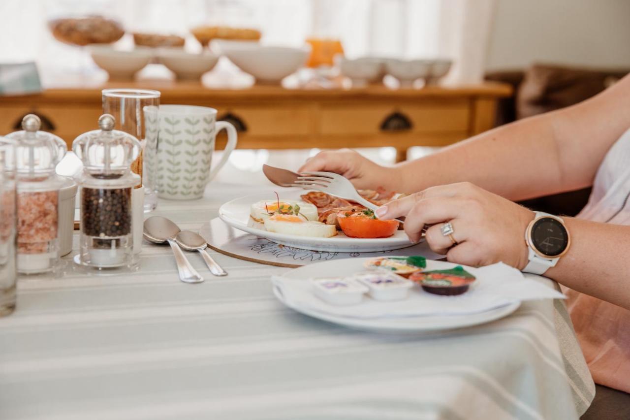 Bed and Breakfast Cornerstone Manor Grahamstown Esterno foto